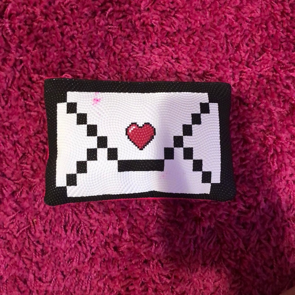 Makeup bag